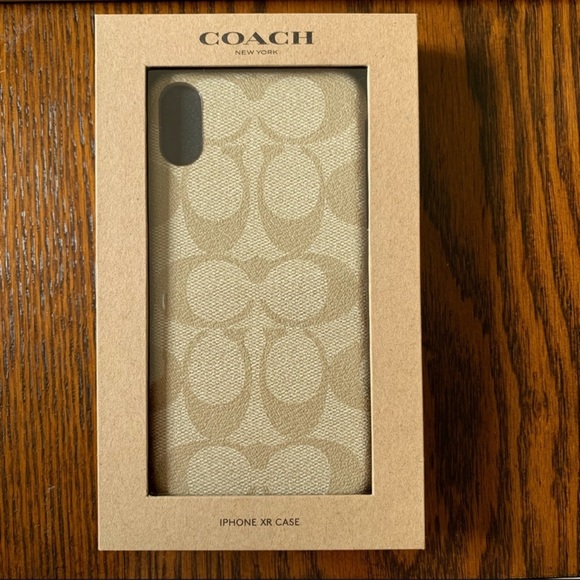 New COACH Ivory Signature C Canvas Phone Case | iPhone XR Case - Picture 2 of 7